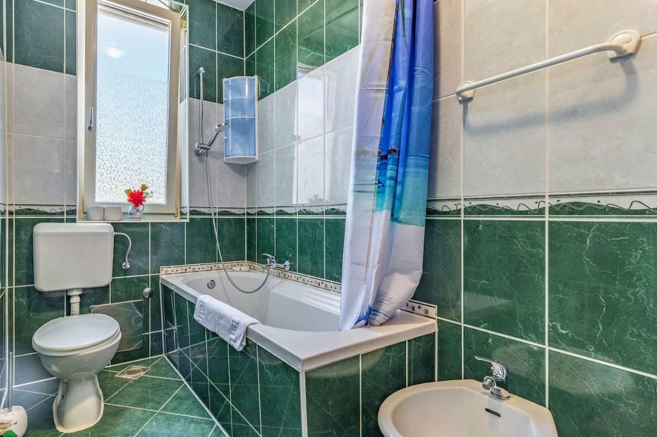 All Seasons Apartment Pula Extérieur photo